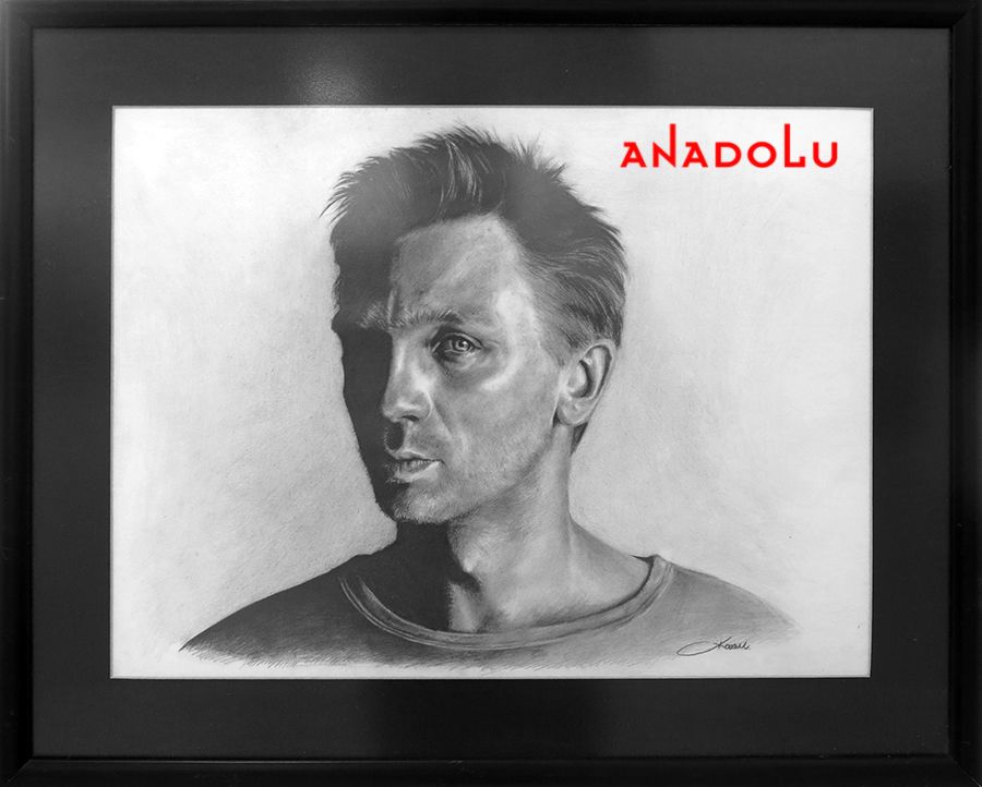 Çok Çok İyi Karakalem Çizimleri