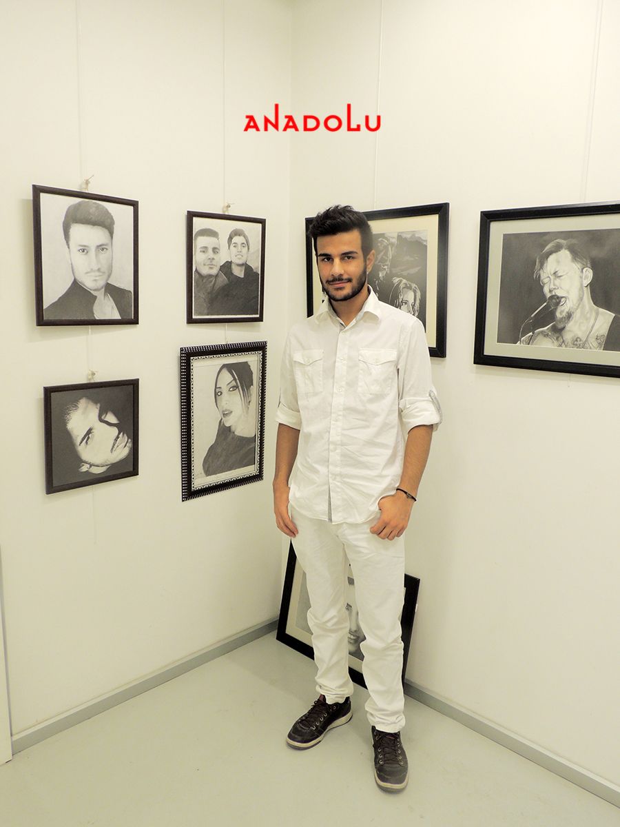 Karakalem Sergisi Düzenleyenler