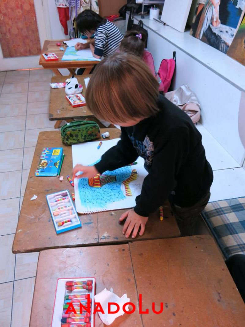 Çocuklara Yönelik Pastel Mozaik Yapımı