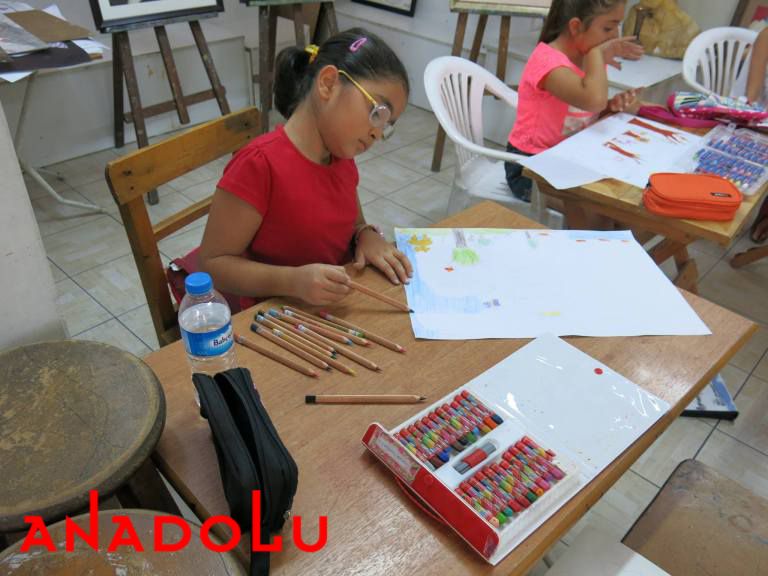 Çocuklar Yönelikler Güzel Sanatlar Kursu