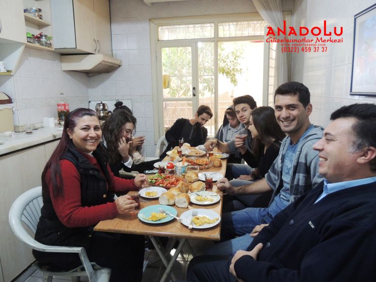 Anadolu Güzel Sanatlarda Karakalem Çizim Atölyesi