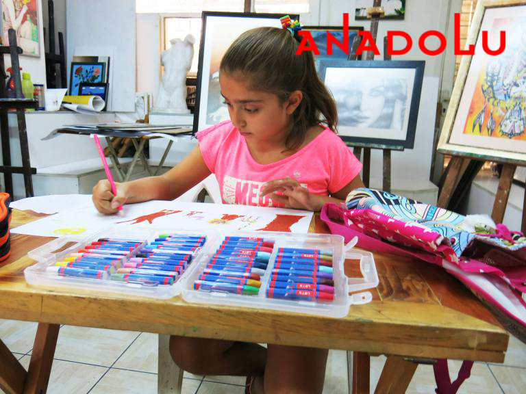 Çocuklar Yönelikler Güzel Sanatlar Kursu